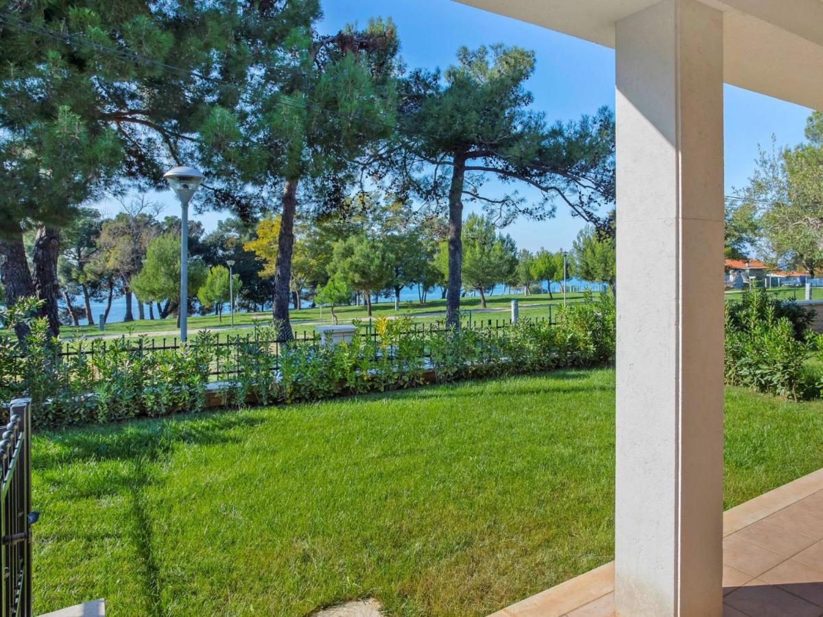 Holiday Home Villa Beach Front By Interhome Savudrija Exterior photo